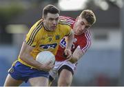 28 February 2016; Ian Kilbride, Roscommon, in action against Ian Maguire, Cork. Allianz Football League, Division 1, Round 3, Cork v Roscommon. Páirc Uí Rinn, Cork. Picture credit: Diarmuid Greene / SPORTSFILE