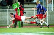 21 April 2001; John O'Neill of Munster touches down for a try that was subsequently disallowed during the Heineken European Cup Semi-Final match between Stade Francais and Munster at Stadium Lille Metropole in Lille, France. Photo by Brendan Moran/Sportsfile