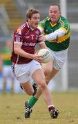 14 March 2010; Gary O'Donnell, Galway, in action against Michael Quirke, Kerry. Allianz GAA Football National League, Division 1, Round 4, Galway v Kerry, Pearse Stadium, Galway. Picture credit: Ray Ryan / SPORTSFILE