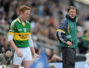 14 March 2010; Colm Cooper, Kerry, under the watchful eyes of his manager Jack O'Connor. Allianz GAA Football National League, Division 1, Round 4, Galway v Kerry, Pearse Stadium, Galway. Picture credit: Ray Ryan / SPORTSFILE