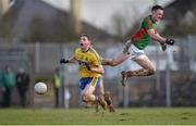 27 March 2016; Diarmuid O'Connor, Mayo, competes for possession with Fintan Cregg, Roscommon. Allianz Football League Division 1 Round 6, Roscommon v Mayo. Dr Hyde Park, Roscommon.  Picture credit: Brendan Moran / SPORTSFILE