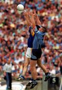 27 May 2001; Ian Browne of Longford contests a high ball with Darren Homan of Dublin during the Bank of Ireland Leinster Senior Football Championship Quarter-Final match between Dublin and Longford at Croke Park in Dublin. Photo by Damien Eagers/Sportsfile