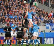 1 May 2010; Leo Cullen, Leinster, contests a restart with Yoann Montes, 19 and Jean Bouilhou, Toulouse. Heineken Cup Semi-Final, Toulouse v Leinster, Le Stadium Municipal, Toulouse, France. Picture credit: Brendan Moran / SPORTSFILE