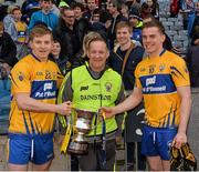 23 April 2016; Clare manager Colm Collins with sons Pádraic, left, and Seán with the cup after the game. Allianz Football League, Division 3, Final, Clare v Kildare. Croke Park, Dublin. Picture credit: Piaras Ó Mídheach / SPORTSFILE