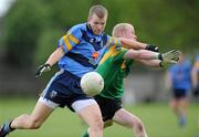 14 May 2010; Peter Kelly, UCD, in action against Eoin Behan, Thomas Davis. Evening Herald Dublin Senior Football Championship - 1st Round, UCD v Thomas Davis, O'Toole Park, Dublin. Picture credit: Matt Browne / SPORTSFILE