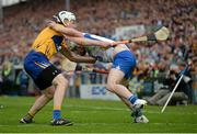 1 May 2016; Shane Bennett, Waterford, in action against Conor Cleary, Clare. Allianz Hurling League Division 1 Final, Clare v Waterford. Semple Stadium, Thurles, Co. Tipperary. Picture credit: Piaras Ó Mídheach / SPORTSFILE