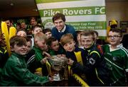4 May 2016; Former Republic of Ireland international Kevin Kilbane with Pike Rovers supporters during AVIVA's Junior Cup Community Day ahead of the FAI Junior Cup Final on the 14th May at Aviva Stadium. Aviva's FAI Junior Cup Ambassador, Kevin Kilbane was joined by Irish band Na Fianna as he visited the communities of both finalists, Pike Rovers in Limerick and Sheriff YC in north inner city Dublin today #RoadToAviva. Picture credit: Piaras Ó Mídheach / SPORTSFILE