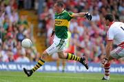 6 June 2010; Kerry's Kieran Donaghy misses a goal chance during the first half watched by Cork goalkeeper Alan Quirke. Munster GAA Football Senior Championship Semi-Final, Kerry v Cork, Fitzgerald Stadium, Killarney, Co. Kerry. Picture credit: Brendan Moran / SPORTSFILE
