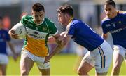 15 May 2016; Eoin Carroll of Offaly in action against Michael Quinn of Longford during the Leinster GAA Football Senior Championship, Round 1, Offaly v Longford in O'Connor Park, Tullamore, Co. Offaly.  Photo by Piaras O Midheach/Sportsfile