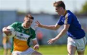 15 May 2016; Nigel Dunne of Offaly in action against Dessie Reynolds of Longford during the Leinster GAA Football Senior Championship, Round 1, Offaly v Longford in O'Connor Park, Tullamore, Co. Offaly.  Photo by Piaras O Midheach/Sportsfile