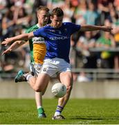 15 May 2016; James McGivney of Longford in action against Peter Cunningham of Offaly during the Leinster GAA Football Senior Championship, Round 1, Offaly v Longford in O'Connor Park, Tullamore, Co. Offaly.  Photo by Piaras O Midheach/Sportsfile
