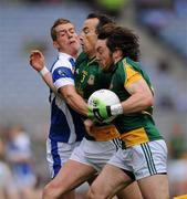 13 June 2010; Michael Burke, right, and Anthony Moyles, Meath, in action against Darren Strong, Laois. Leinster GAA Football Senior Championship Quarter-Final, Meath v Laois, Croke Park, Dublin. Picture credit: David Maher / SPORTSFILE
