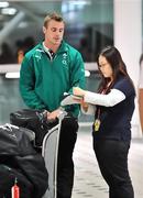 19 June 2010; Ireland's Tommy Bowe takes a survey on arrival in Brisbane Airport ahead of their game against Australia on Saturday 26 June. Brisbane Airport, Brisbane, Australia. Picture credit: Tony Phillips / SPORTSFILE
