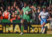 21 May 2016; Niyi Adeolokun of Connacht on his way to scoring his side's first try of the game during the Guinness PRO12 Play-off match between Connacht and Glasgow Warriors at the Sportsground in Galway. Photo by Ramsey Cardy/Sportsfile