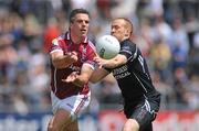 27 June 2010; Padraic Joyce, Galway, in action against Kenneth Sweeney, Sligo. Connacht GAA Football Senior Championship Semi-Final, Galway v Sligo, Pearse Stadium, Galway. Picture credit: Diarmuid Greene / SPORTSFILE