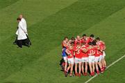 27 June 2010; The Louth squad gather together in a huddle as the umpires take their position before the game. Leinster GAA Football Senior Championship Semi-Final, Westmeath v Louth, Croke Park, Dublin. Picture credit: Brendan Moran / SPORTSFILE