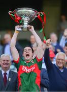 4 June 2016; Mayo captain Brian Hunt lifts the Nicky Rackard Cup after the Nicky Rackard Cup Final between Armagh and Mayo in Croke Park, Dublin. Photo by Piaras Ó Mídheach/Sportsfile