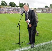 18 July 2010; Broadcaster Mícheál Ó Muircheartaigh announcing the Down 1960-61 Jubilee teams honoured during the Ulster GAA Football Finals. St Tighearnach's Park, Clones, Co. Monaghan. Picture credit: Oliver McVeigh / SPORTSFILE