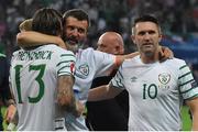 22 June 2016; Republic of Ireland assistant manager Roy Keane celebrates with Jeff Hendrick and Robbie Keane following the UEFA Euro 2016 Group E match between Italy and Republic of Ireland at Stade Pierre-Mauroy in Lille, France Photo by David Maher/Sportsfile