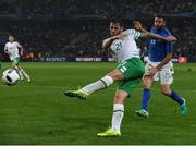 22 June 2016; Daryl Murphy of Republic of Ireland in action against Italy during the UEFA Euro 2016 Group E match between Italy and Republic of Ireland at Stade Pierre-Mauroy in Lille, France. Photo by David Maher/Sportsfile