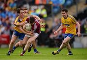 17 July 2016; Johnny Heaney of Galway in action against David Murray of Roscommon, supported by team Ciaráin Murtagh, right, during the Connacht GAA Football Senior Championship Final Replay match between Galway and Roscommon at Elverys MacHale Park in Castlebar, Co Mayo. Photo by Piaras Ó Mídheach/Sportsfile