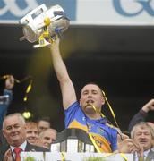 5 September 2010; Tipperary captain Eoin Kelly lifts the Liam MacCarthy Cup. GAA Hurling All-Ireland Senior Championship Final, Kilkenny v Tipperary, Croke Park, Dublin. Picture credit: David Maher / SPORTSFILE