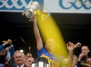 5 September 2010; Tipperary captain Eoin Kelly lifts the Liam MacCarthy Cup. GAA Hurling All-Ireland Senior Championship Final, Kilkenny v Tipperary, Croke Park, Dublin. Picture credit: David Maher / SPORTSFILE