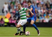 30 July 2016; Leigh Griffiths of Glasgow Celtic in action against Jose A. Martinez of Barcelona during the International Champions Cup match between Glasgow Celtic and Barcelona at the Aviva Stadium in Dublin. Photo by Seb Daly/Sportsfile