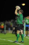 25 September 2010; Connacht's Sean Cronin prepares to put into the lineout. Celtic League, Connacht v Ulster, Sportsground, Galway. Picture credit: Diarmuid Greene / SPORTSFILE