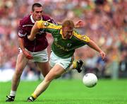 5 August 2001; Enda McManus of Meath in action against Michael Ennis of Westmeath during the Bank of Ireland All-Ireland Senior Football Championship Quarter-Final match between Meath and Westmeath at Croke Park in Dublin. Photo by Aoife Rice/Sportsfile