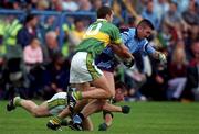 11 August 2001; Darren Homan of Dublin in action against Eoin Brosnan, 10, and Darragh Ó Sé of Kerry during the Bank of Ireland All-Ireland Senior Football Championship Quarter-Final Replay match between Dublin and Kerry at Semple Stadium in Thurles, Tipperary. Photo by Ray McManus/Sportsfile