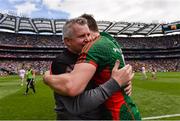 6 August 2016; Lee Keegan of Mayo celebrates with his manager Stephen Rochford after the GAA Football All-Ireland Senior Championship Quarter-Final match between Mayo and Tyrone at Croke Park in Dublin. Photo by Piaras Ó Mídheach/Sportsfile