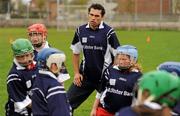 18 October 2010; Sean Og O hAilpin with pupils from Gaelscoil Aonach Urmhumhan, Nenagh, at an Ulster Bank Training Camp. Gaelscoil Aonach Urmhumhan, Nenagh, Co. Tipperary. Photo by Sportsfile