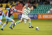 22 October 2010; Stephen Rice, Shamrock Rovers, in action against Peter McMahon, Drogheda United. Airtricity League Premier Division, Shamrock Rovers v Drogheda United, Tallaght Stadium, Tallaght, Dublin. Picture credit: Matt Browne / SPORTSFILE