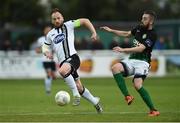 10 August 2016; Stephen O'Donnell of Dundalk in action against Mark Salmon of Bray Wanderers during the SSE Airtricity League Premier Division match between Bray Wanderers and Dundalk at the Carlisle Grounds in Bray, Co Wicklow. Photo by David Maher/Sportsfile
