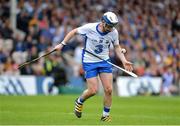 13 August 2016; Stephen Bennett of Waterford avoids a flying hurley to set up team-mate Jake Dillon to score his side's second goal during the GAA Hurling All-Ireland Senior Championship Semi-Final Replay game between Kilkenny and Waterford at Semple Stadium in Thurles, Co Tipperary. Photo by Piaras Ó Mídheach/Sportsfile