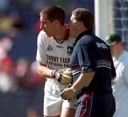 26 August 2001; Galway manager John O'Mahony gives instruction to his goalkeeper Alan Keane during the Bank of Ireland All-Ireland Senior Football Championship Semi-Final match between Galway and Derry at Croke Park in Dublin. Photo by Ray McManus/Sportsfile