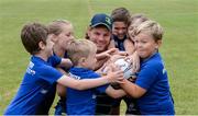 17 August 2016; Leinster's Jordi Murphy with participants at the Bank of Ireland Leinster Rugby Camp at Blackrock College RFC, Stradbrook Road, Blackrock, Co Dublin. Photo by Piaras Ó Mídheach/Sportsfile