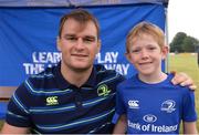 17 August 2016; Leinster's Rhys Ruddock with Lucas O'Donnell, aged 8, from Shanganagh, at the Bank of Ireland Leinster Rugby Camp at Blackrock College RFC, Stradbrook Road, Blackrock, Co Dublin. Photo by Piaras Ó Mídheach/Sportsfile