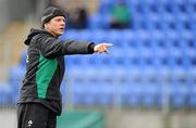 9 November 2010; Ireland defence coach Les Kiss issues instructions during squad training ahead of their Autumn International match against Samoa on Saturday. Ireland Rugby Squad Training, Donnybrook Stadium, Donnybrook, Dublin. Picture credit: Brendan Moran / SPORTSFILE