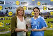 27 August 2016; LGFA President Marie Hickey presents Sinéad Aherne of Dublin with her player of the match trophy after the TG4 Ladies Football All-Ireland Senior Championship Semi-Final game between Dublin and Mayo at Kingspan Breffni Park in Cavan. Photo by Piaras Ó Mídheach/Sportsfile