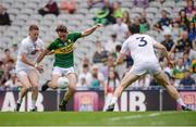 28 August 2016; Dara Moynihan of Kerry in action against Tony Archbold, left, and Mark Dempsey of Kildare during the Electric Ireland GAA Football All-Ireland Minor Championship Semi-Final game between Kerry and Kildare at Croke Park in Dublin. Photo by Piaras Ó Mídheach/Sportsfile
