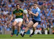 28 August 2016; Brian Fenton of Dublin in action against Anthony Maher of Kerry during the GAA Football All-Ireland Senior Championship Semi-Final game between Dublin and Kerry at Croke Park in Dublin. Photo by Piaras Ó Mídheach/Sportsfile