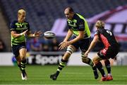 16 September 2016; Devin Toner of Leinster off-loads to Noel Reid during the Guinness PRO12 Round 3 match between Edinburgh and Leinster at BT Murrayfield Stadium in Edinburgh, Scotland. Photo by Ramsey Cardy/Sportsfile