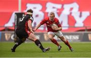 24 September 2016; Keith Earls of Munster is tackled by Kevin Bryce of Edinburgh Rugby during the Guinness PRO12 Round 4 match between Munster and Edinburgh Rugby at Thomond Park in Limerick. Photo by Diarmuid Greene/Sportsfile