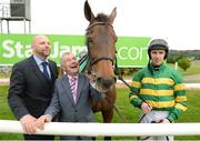 5 October 2016; Stan James has been announced as the new sponsor of The Irish Gold Cup. Pictured are trainer John Kiely, centre, alongside Ed Nicholson, Head of Marketing at Stan James and jockey Mark Walsh with two-time Gold Cup winner Carlingford Lough at Leopardstown Racecourse, Co Dublin. Photo by Cody Glenn/Sportsfile