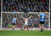 1 October 2016; David Clarke of Mayo waits to face a penalty by Diarmuid Connolly of Dublin that was scored during the GAA Football All-Ireland Senior Championship Final Replay match between Dublin and Mayo at Croke Park in Dublin. Photo by Piaras Ó Mídheach/Sportsfile