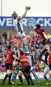 22 October 2016; Jonny Gray of Glasgow Warriors wins a line-out during the European Rugby Champions Cup Pool 1 Round 2 match between Munster and Glasgow Warriors at Thomond Park in Limerick. Photo by Seb Daly/Sportsfile