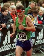 29 October 2001; Dave Lacy, Denmark, during the Adidas Dublin Marathon in Dublin. Photo by Brian Lawless/Sportsfile