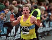 29 October 2001; Richard Piggott, Great Britain, during the Adidas Dublin Marathon in Dublin. Photo by Brian Lawless/Sportsfile